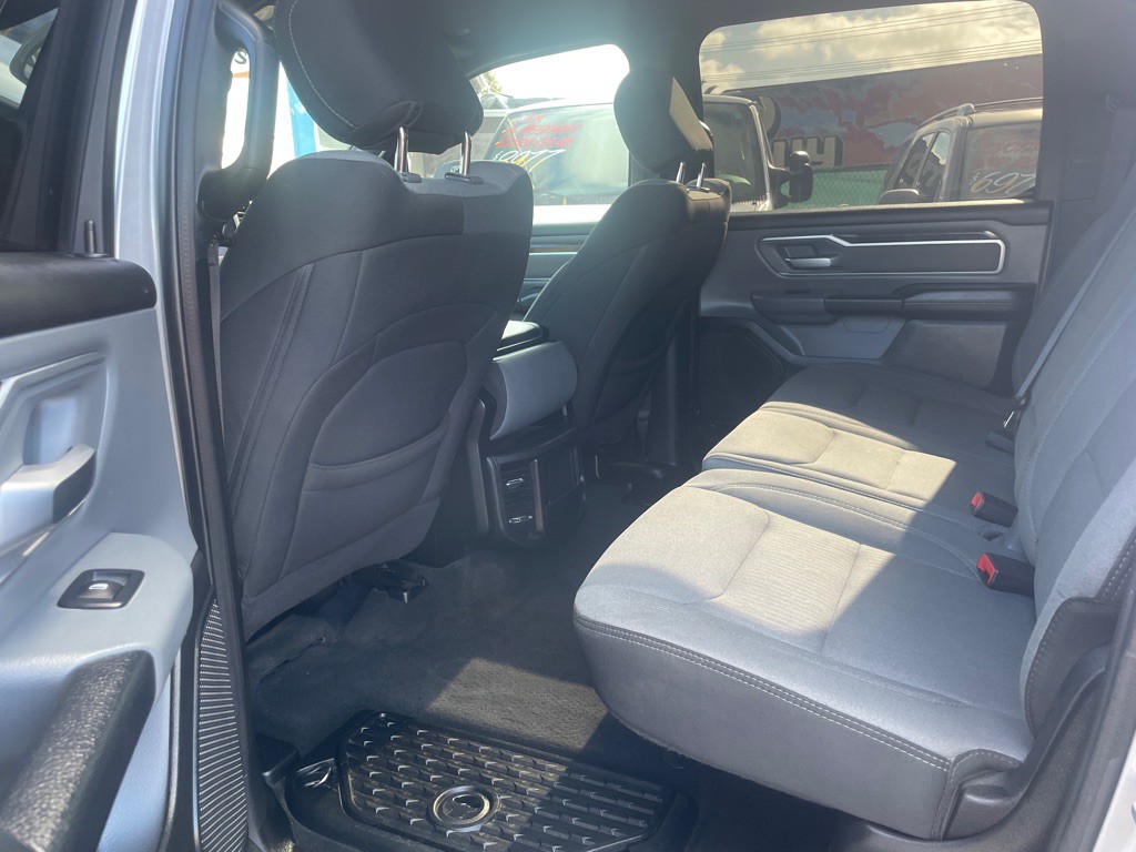 2021 RAM 1500 Image 12