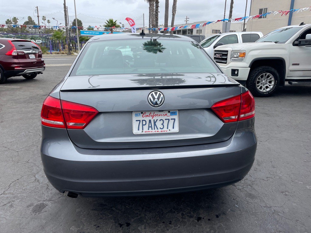 2015 Volkswagen Passat Image 6