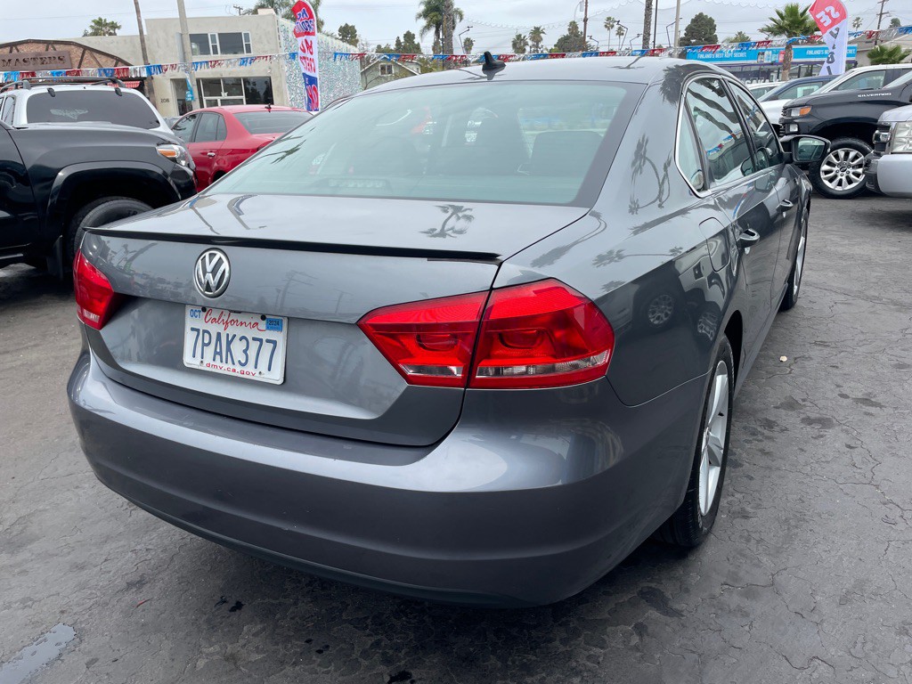 2015 Volkswagen Passat Image 7