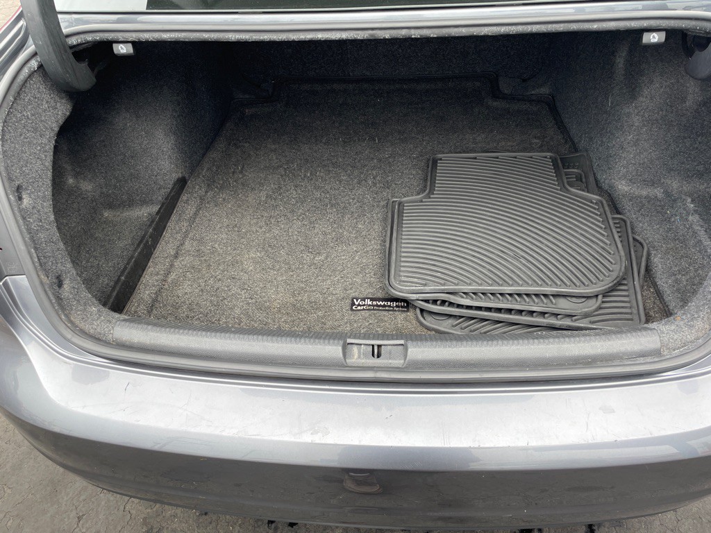 2015 Volkswagen Passat Image 19