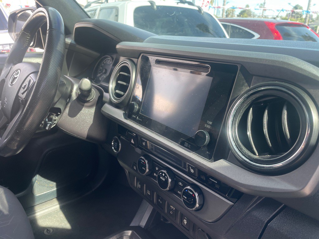 2016 Toyota Tacoma Image 5