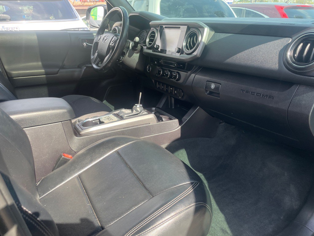 2016 Toyota Tacoma Image 7