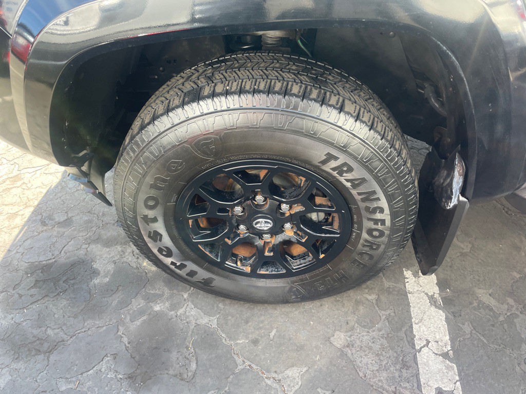 2016 Toyota Tacoma Image 25