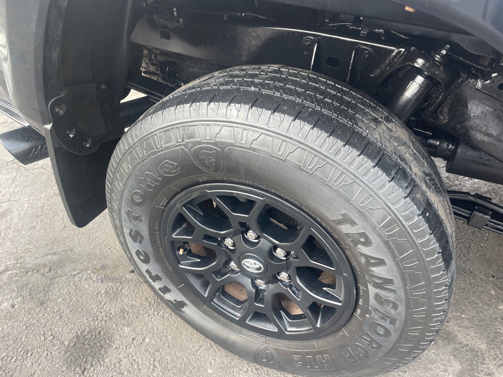 2016 Toyota Tacoma Image 37