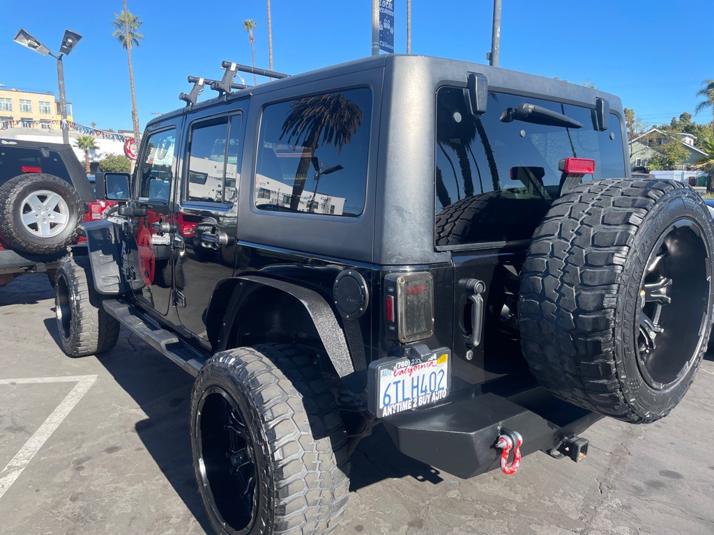 2011 Jeep Wrangler Unlimited Image 4