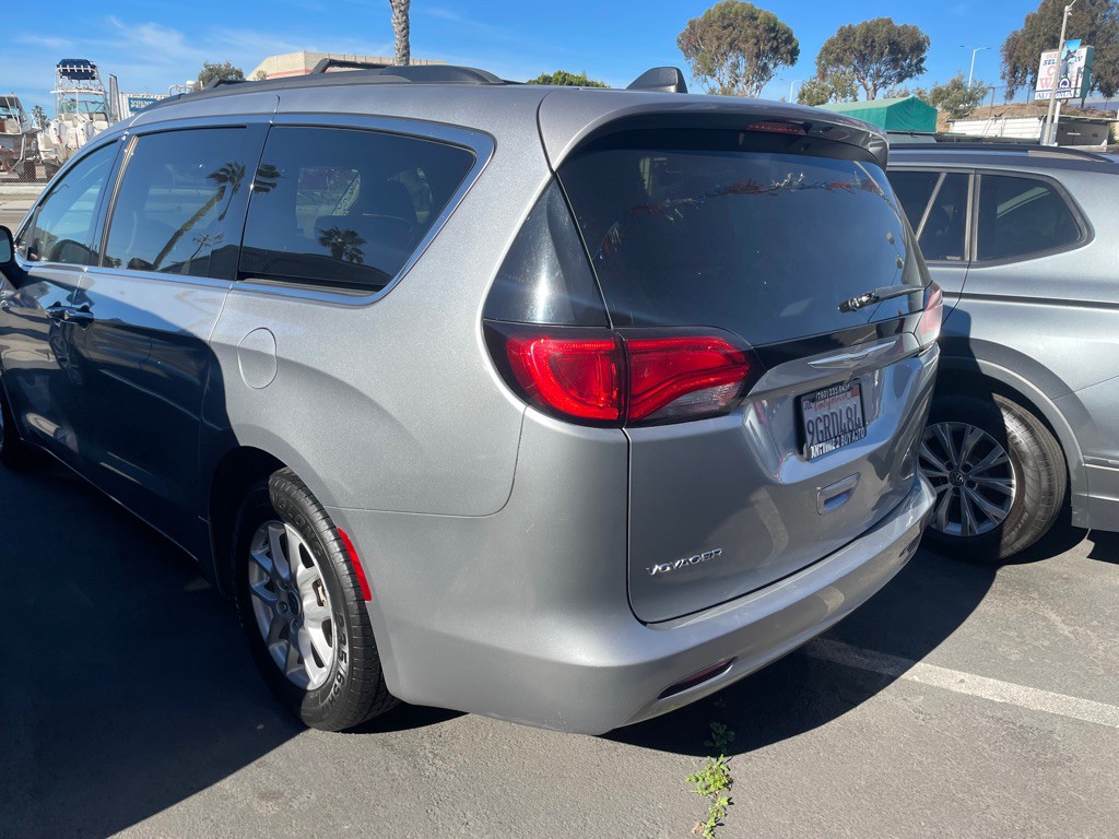 2021 Chrysler Voyager Image 4