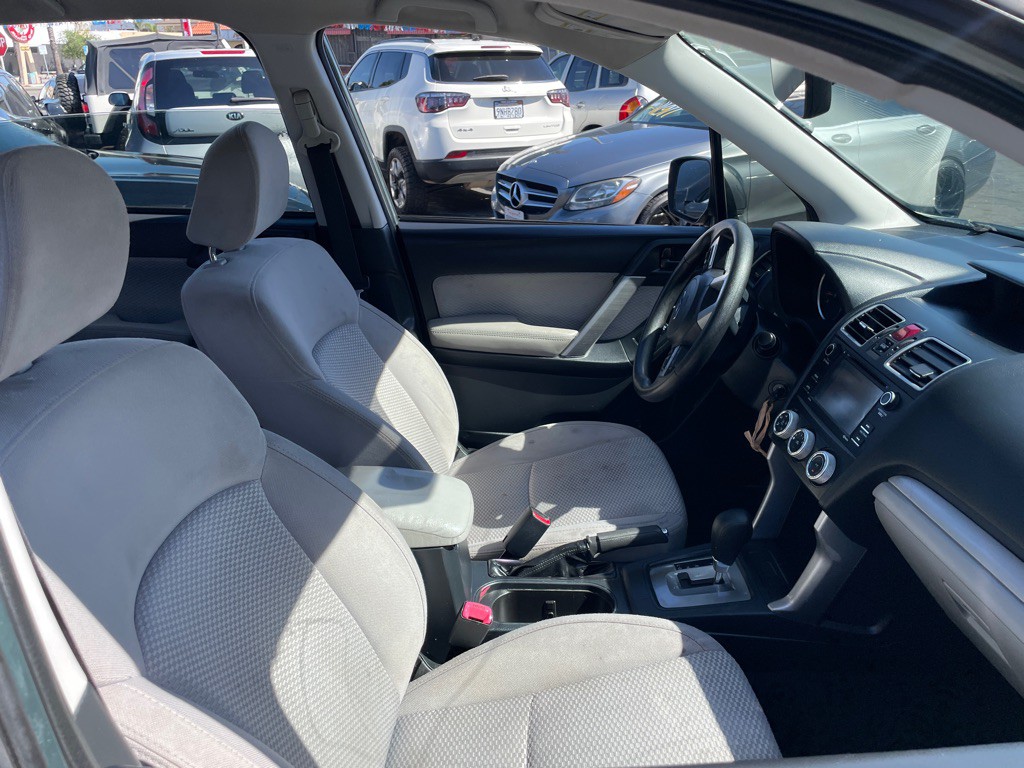 2018 Subaru Forester Image 9