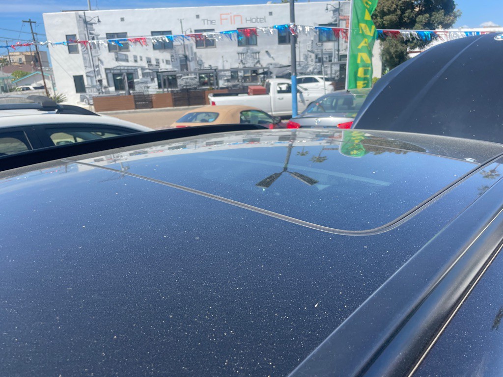 2015 BMW X1 Image 12