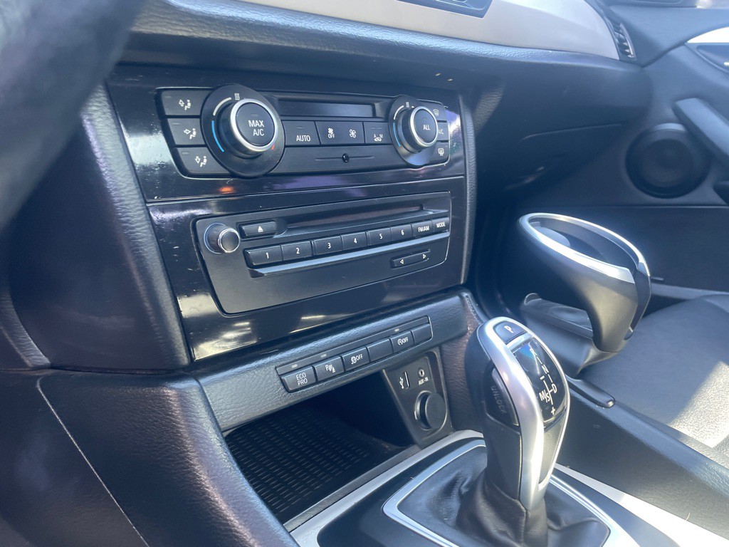 2015 BMW X1 Image 18