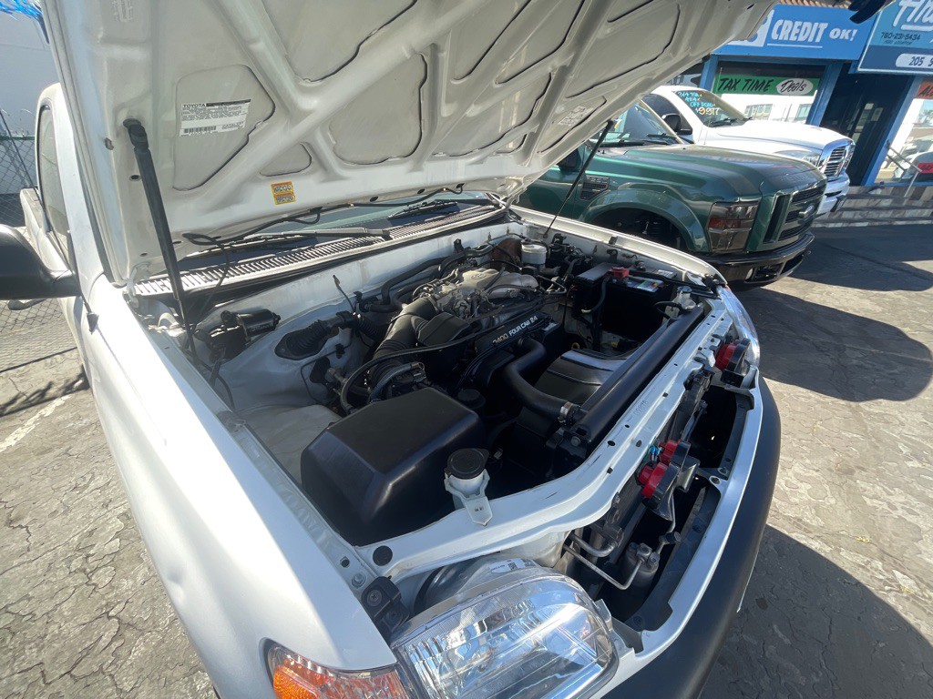 2000 Toyota Tundra Image 3