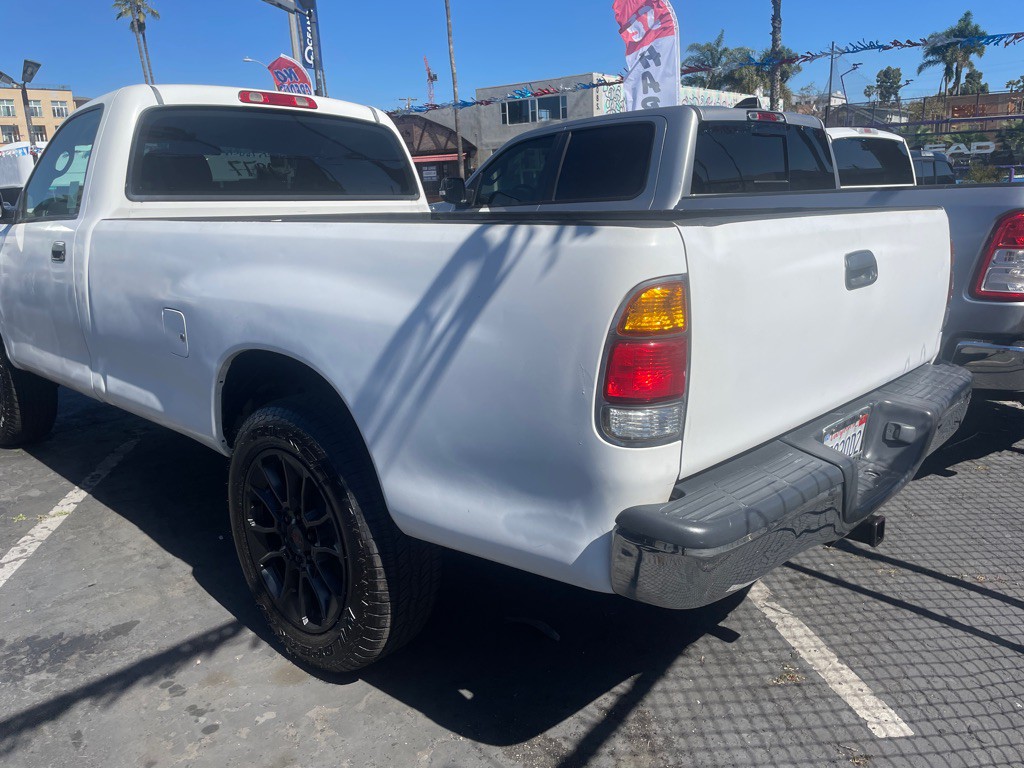 2000 Toyota Tundra Image 8