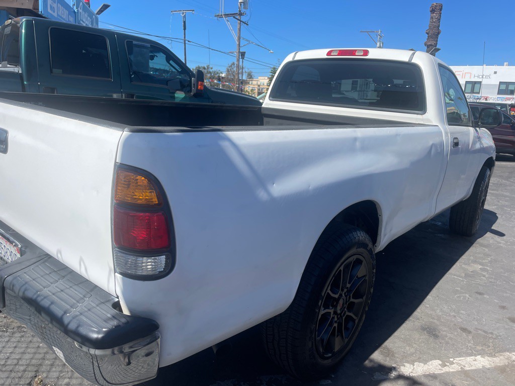 2000 Toyota Tundra Image 12