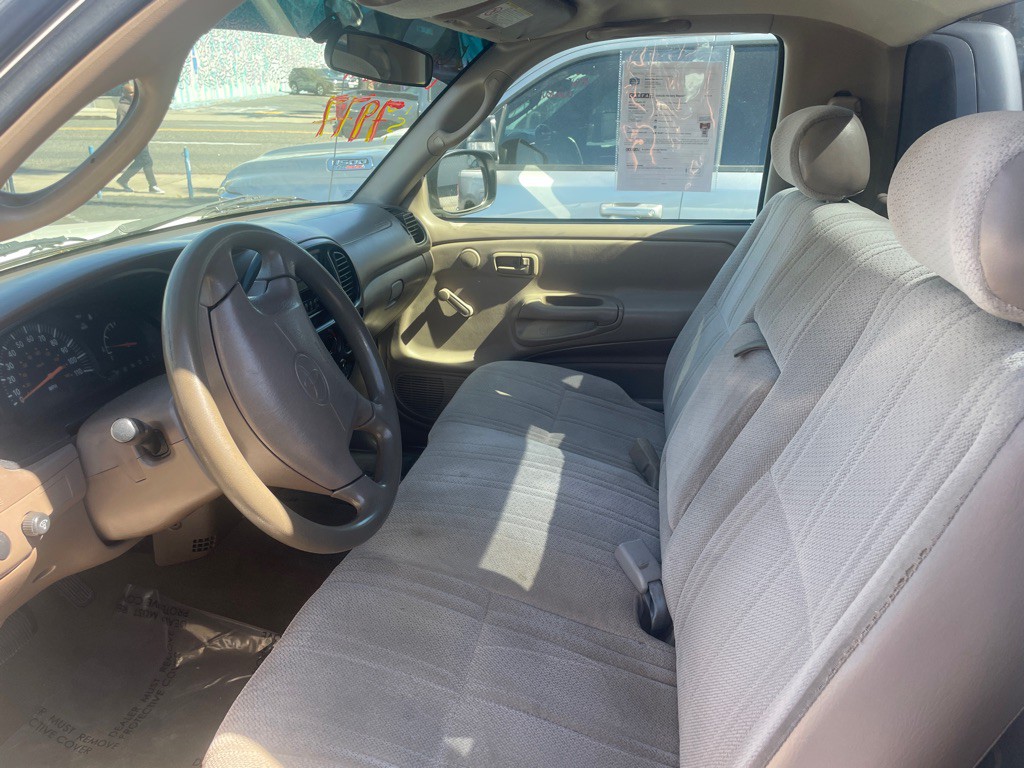 2000 Toyota Tundra Image 13