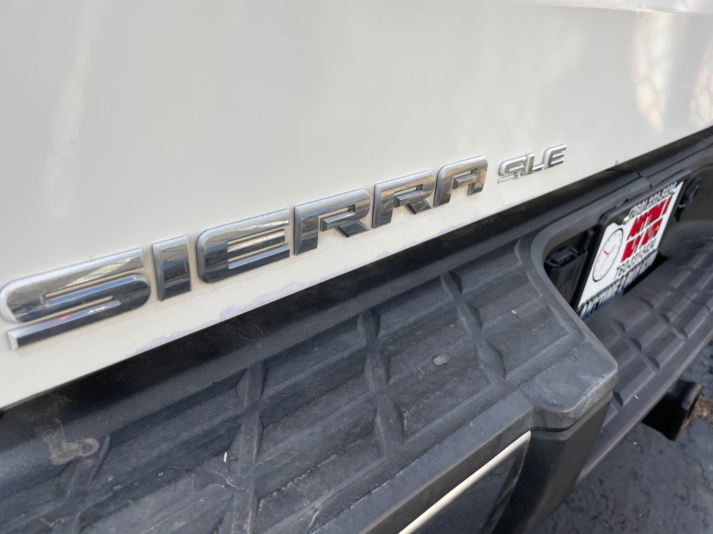 2009 GMC Sierra Image 18