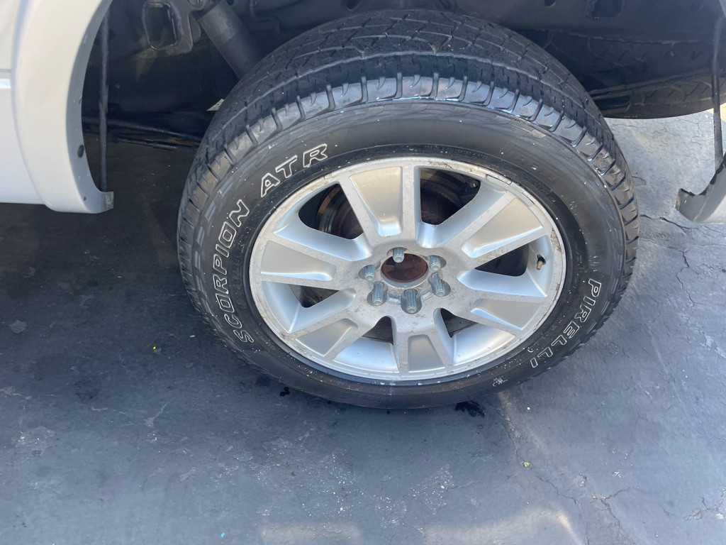 2011 Ford F-150 Image 24