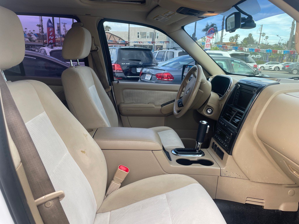 2008 Ford Explorer Image 15