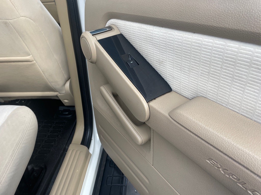 2008 Ford Explorer Image 24