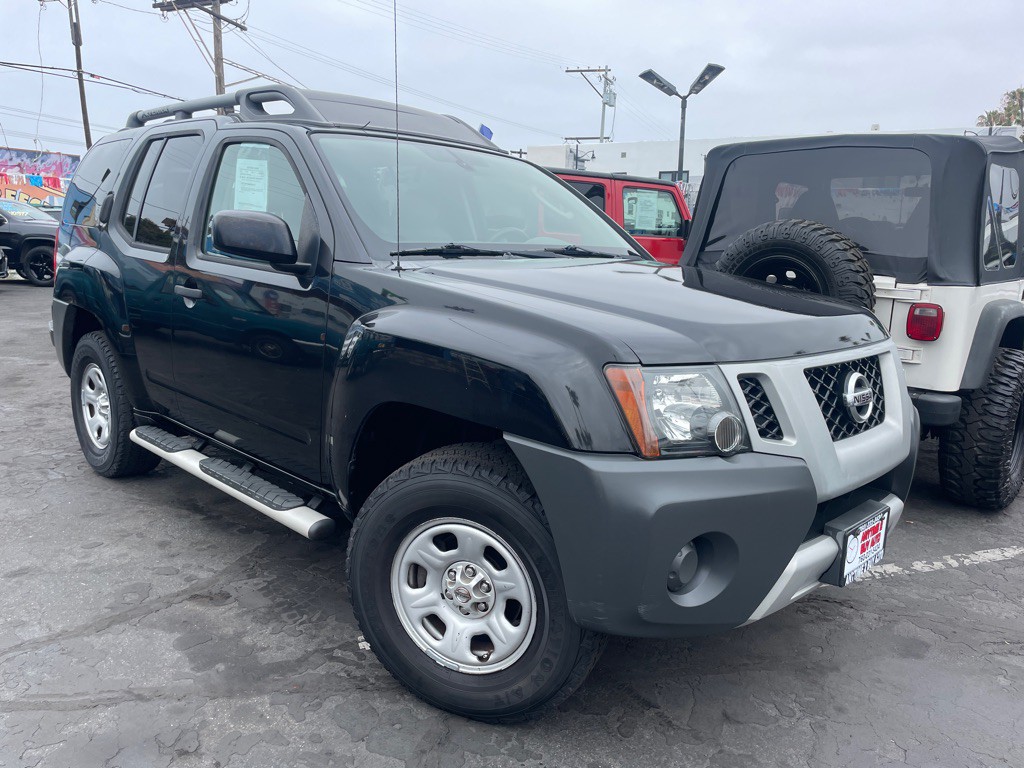 2012 Nissan Xterra Image 1