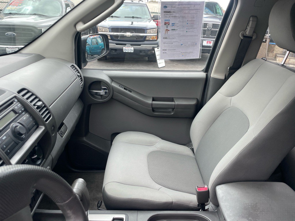 2012 Nissan Xterra Image 16