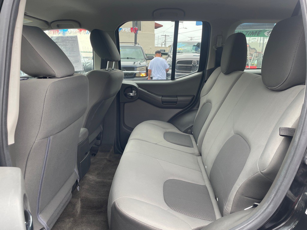 2012 Nissan Xterra Image 20