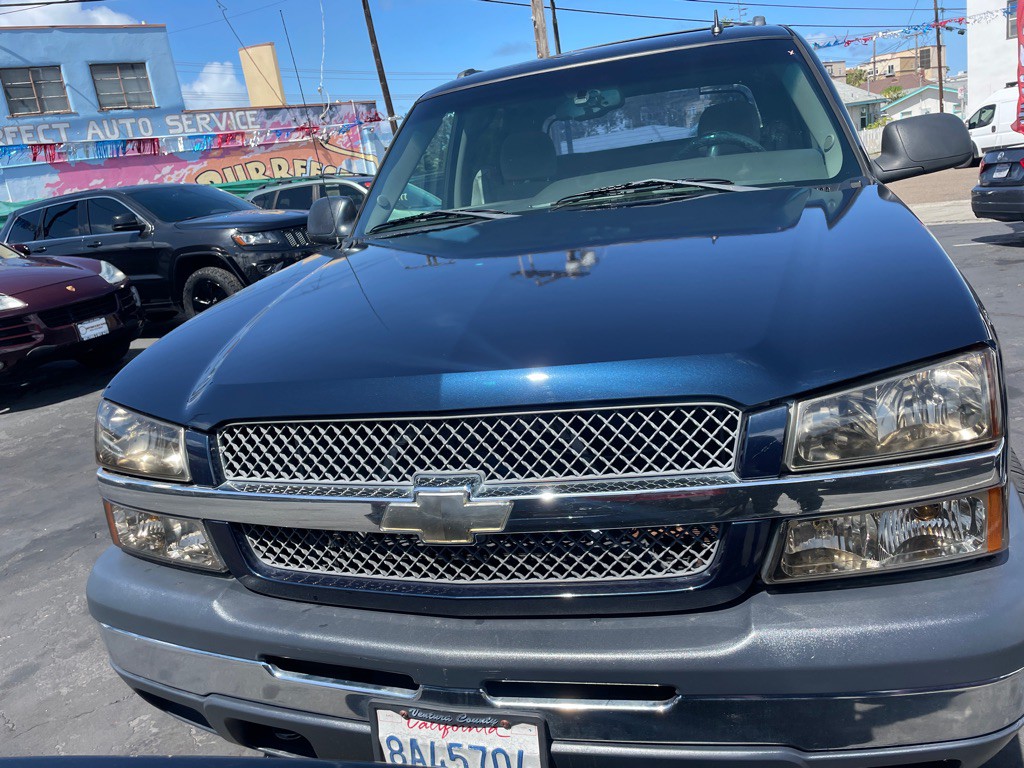 2006 Chevrolet Avalanche Image 3