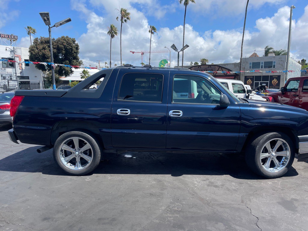 2006 Chevrolet Avalanche Image 7