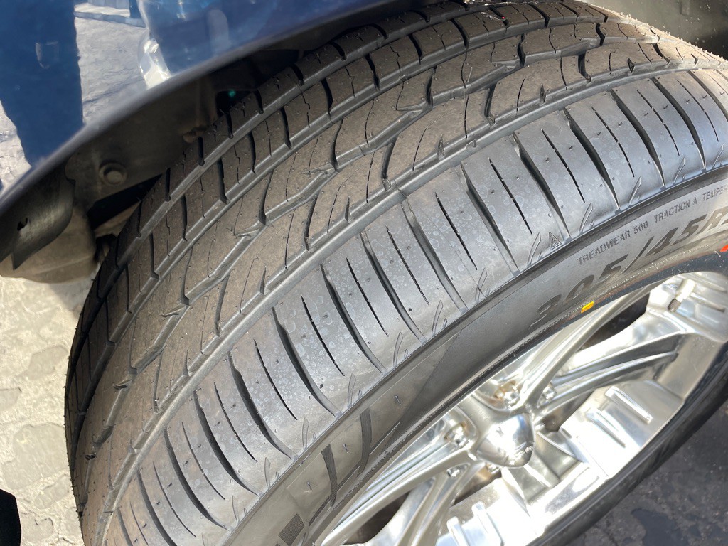 2006 Chevrolet Avalanche Image 30