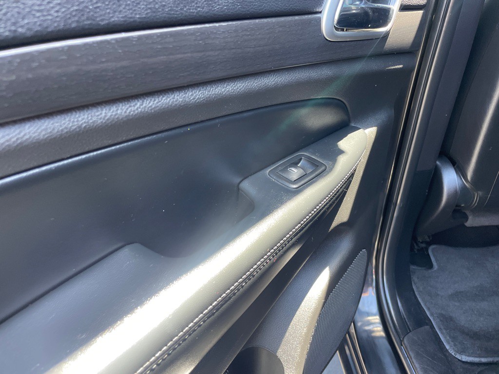 2015 Jeep Grand Cherokee Image 11