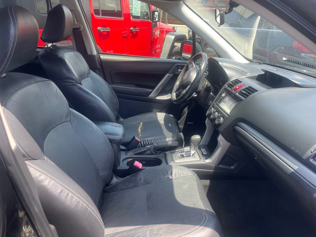 2014 Subaru Forester Image 8