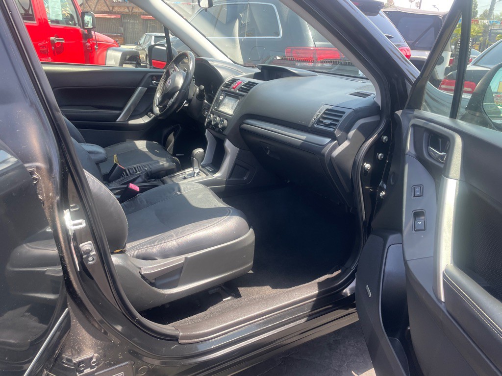 2014 Subaru Forester Image 11