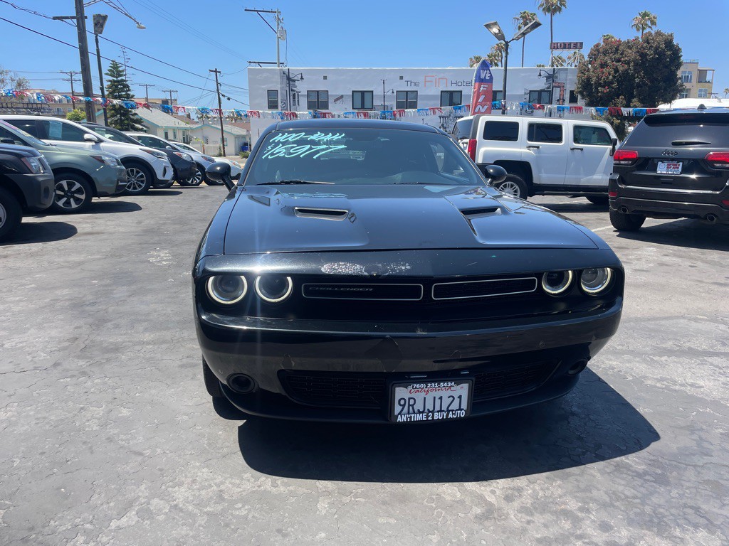 2019 Dodge Challenger Image 3