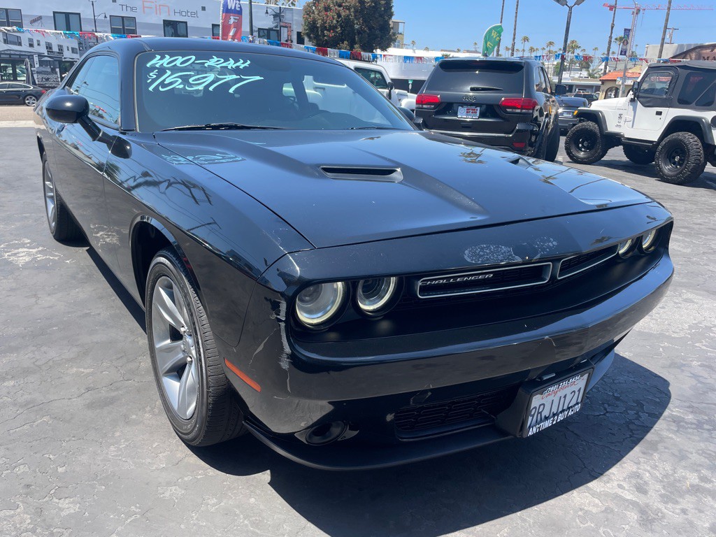 2019 Dodge Challenger Image 4