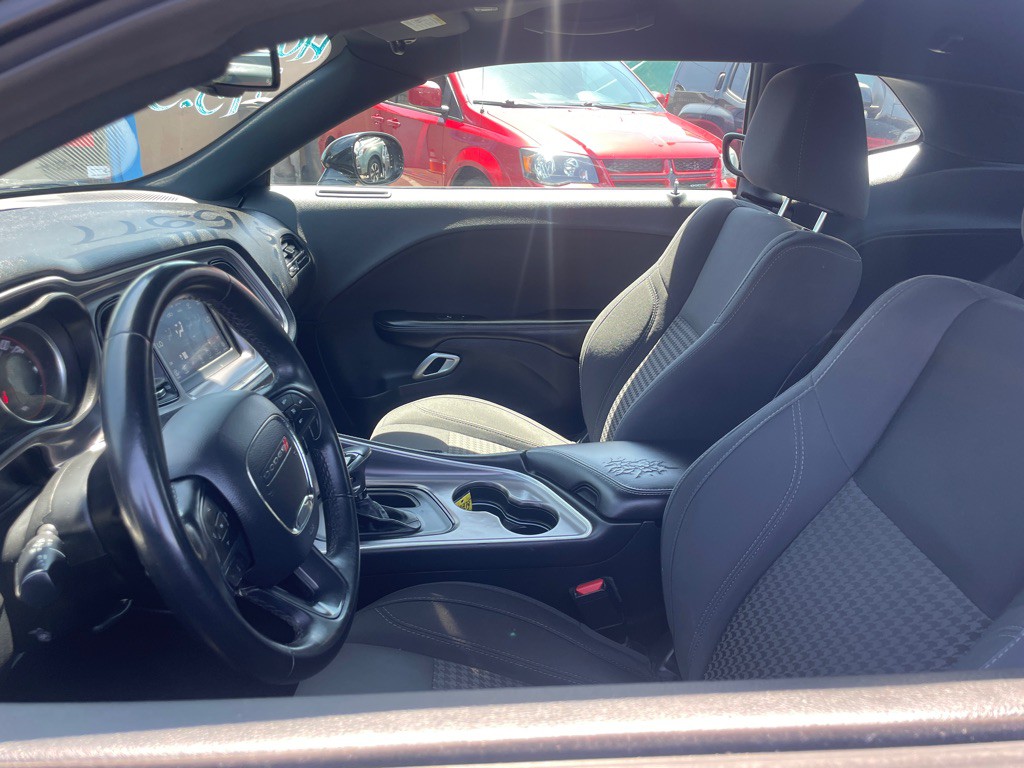 2019 Dodge Challenger Image 9