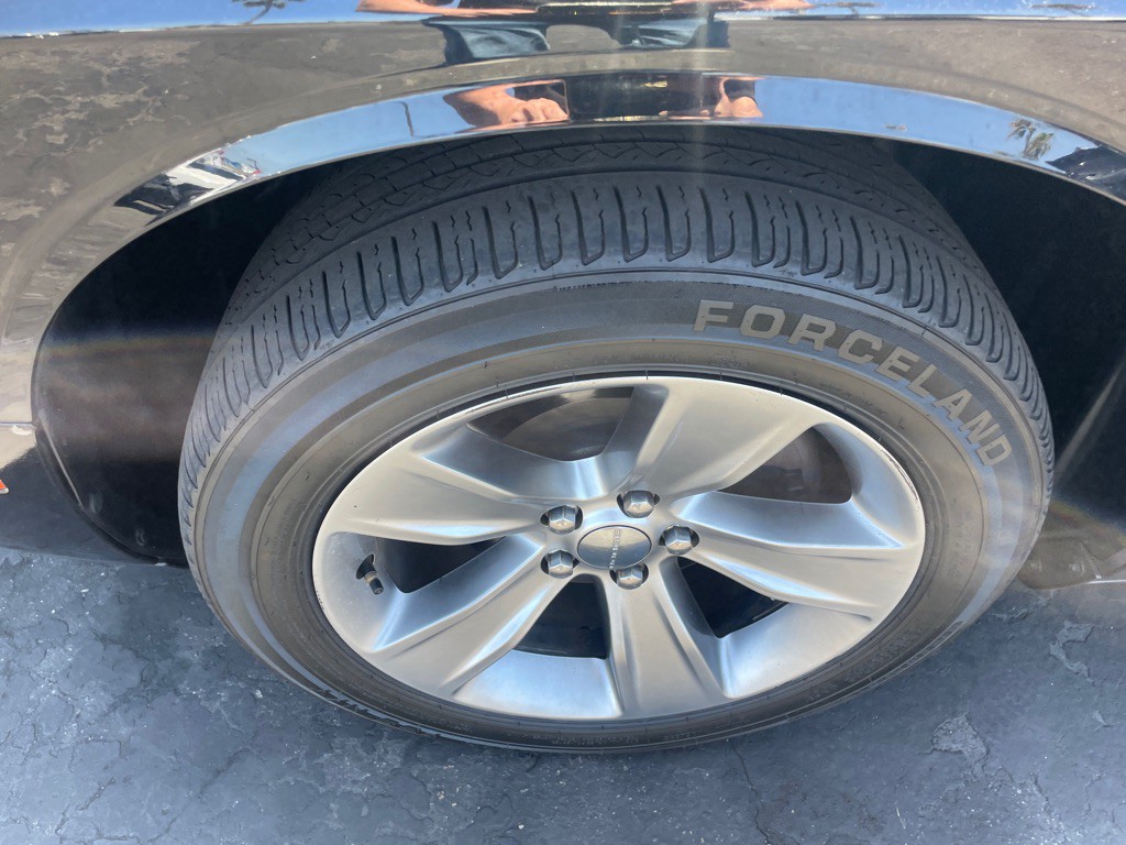 2019 Dodge Challenger Image 15