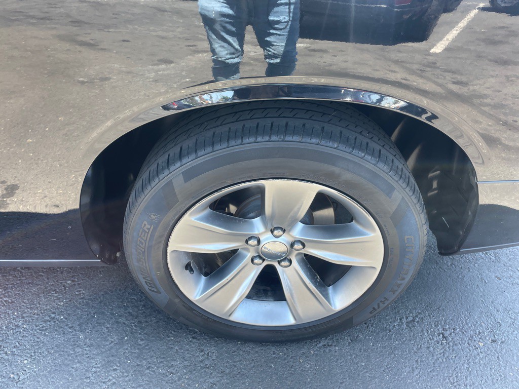 2019 Dodge Challenger Image 16