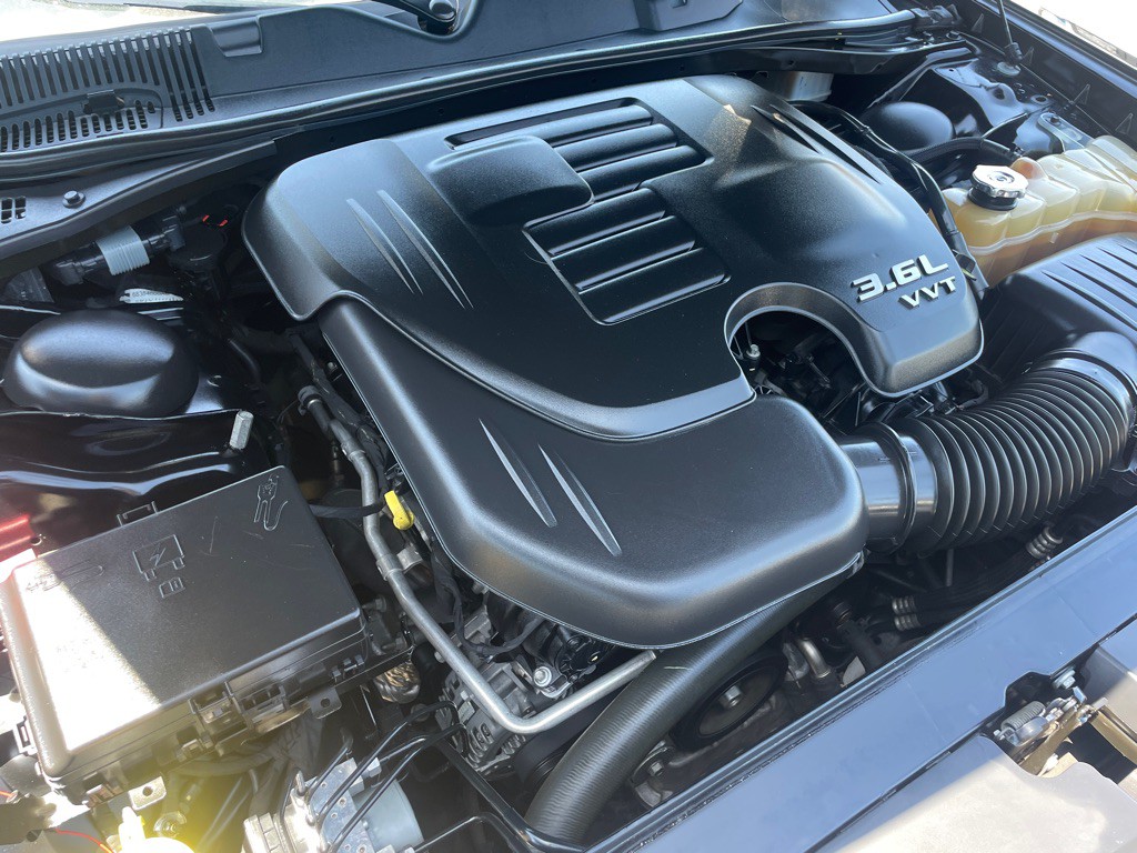 2019 Dodge Challenger Image 19