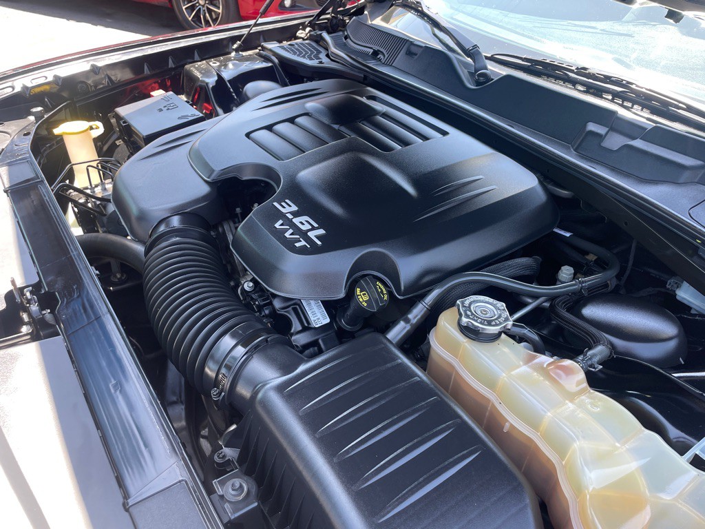 2019 Dodge Challenger Image 20