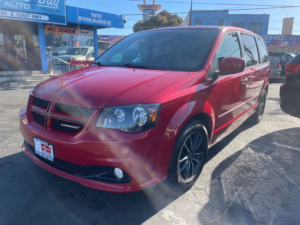 2016 Dodge Grand Caravan Image 2