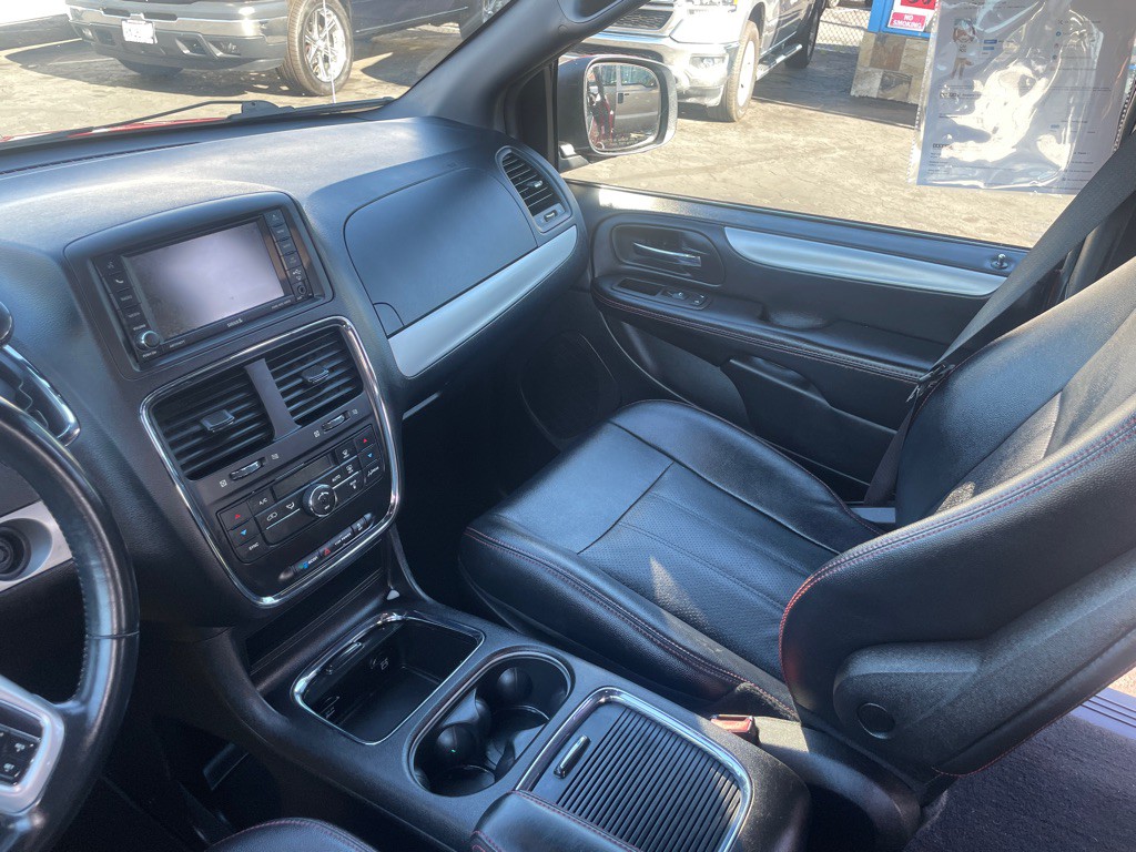 2016 Dodge Grand Caravan Image 12