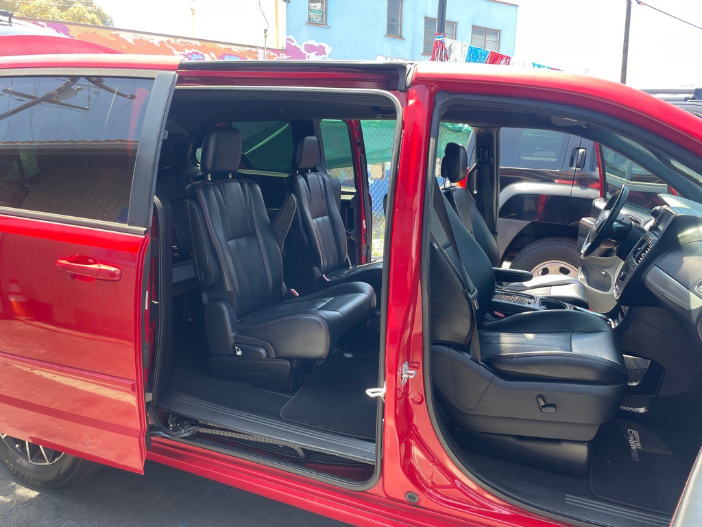 2016 Dodge Grand Caravan Image 25