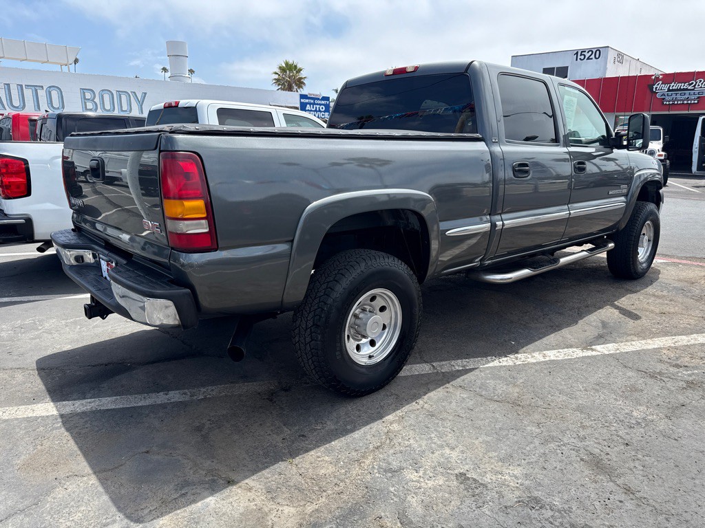 2002 GMC Sierra Image 3