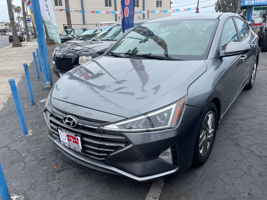 2019 Hyundai Elantra Image 1