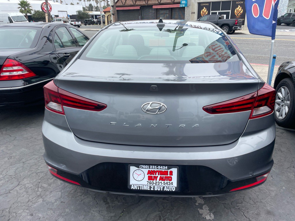 2019 Hyundai Elantra Image 5