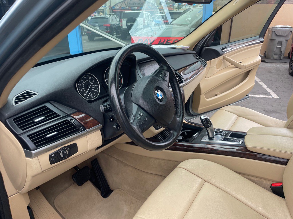 2010 BMW X5 Image 13