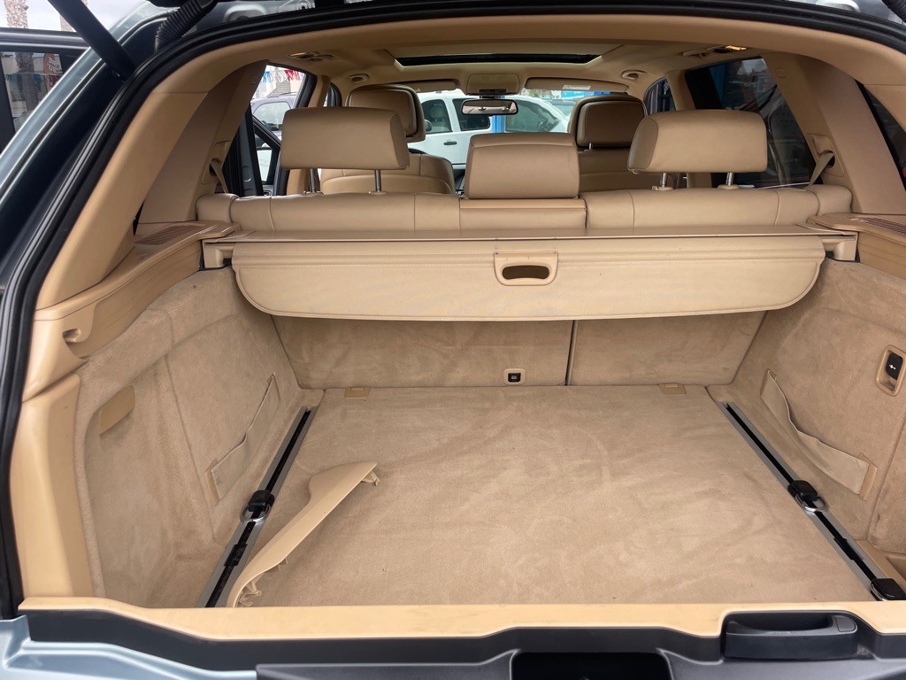 2010 BMW X5 Image 21
