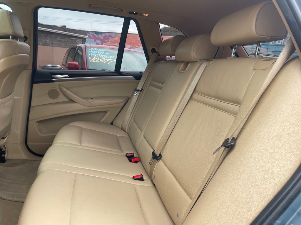 2010 BMW X5 Image 31