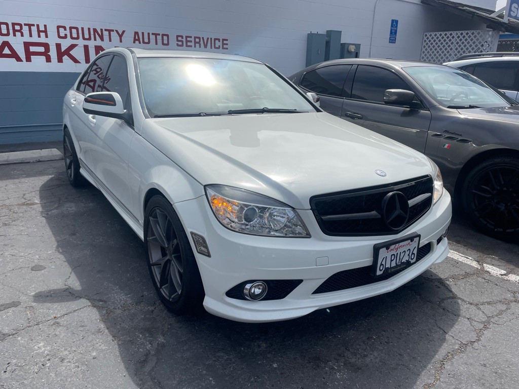 2008 Mercedes-Benz C-Class Image 3