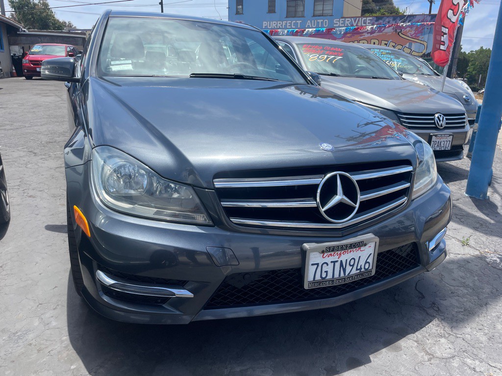 2014 Mercedes-Benz C-Class Image 2