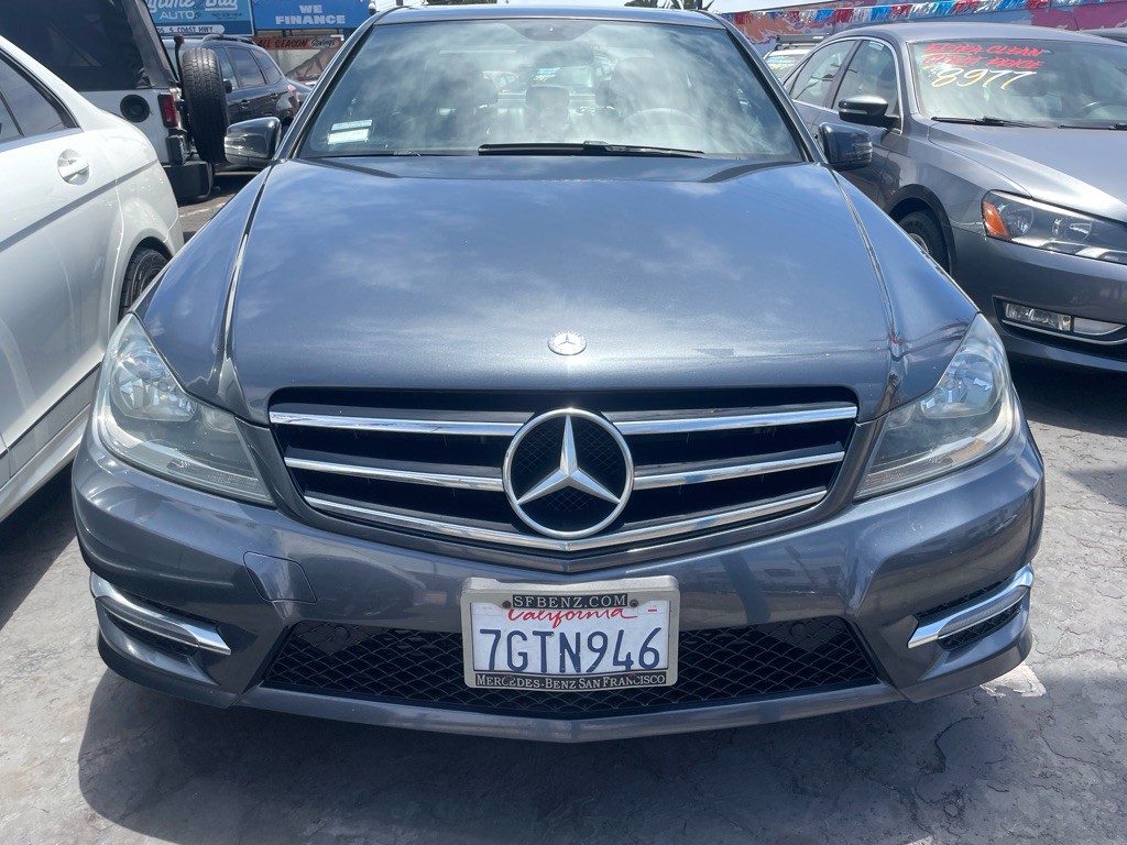 2014 Mercedes-Benz C-Class Image 3