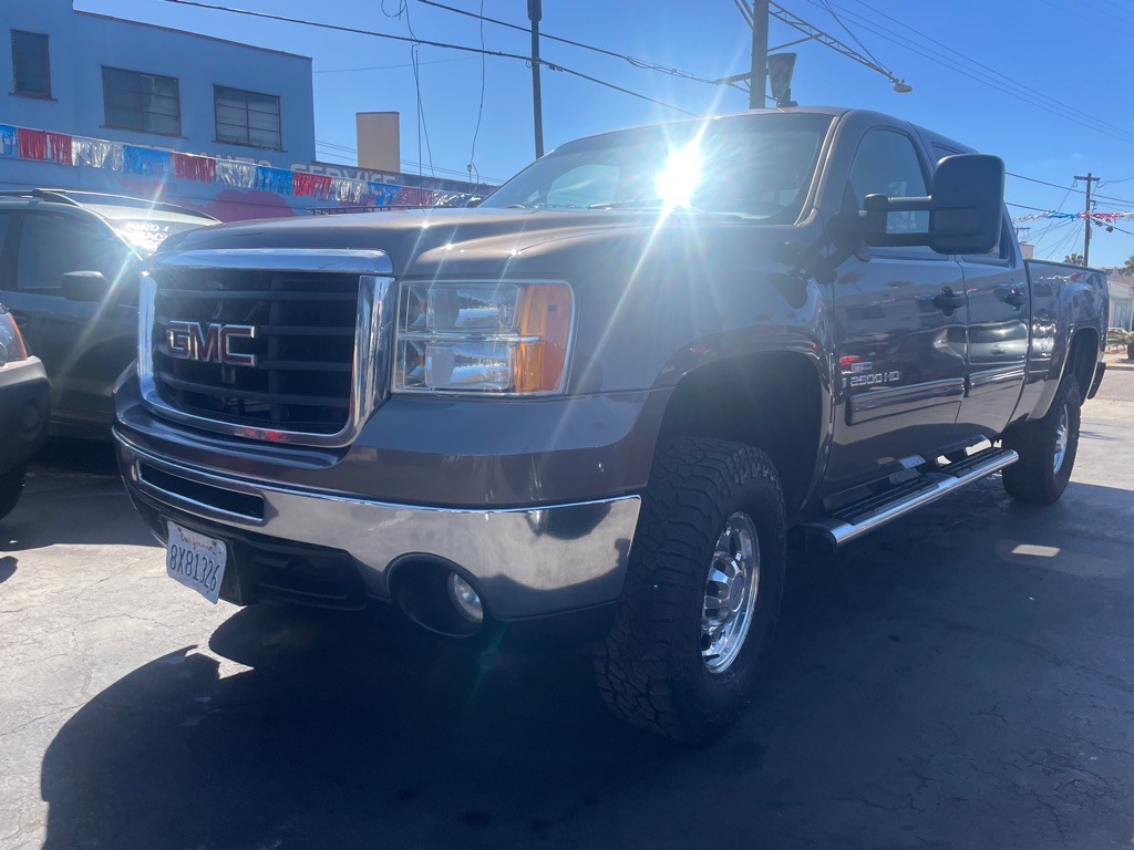 2007 GMC Sierra Image 3
